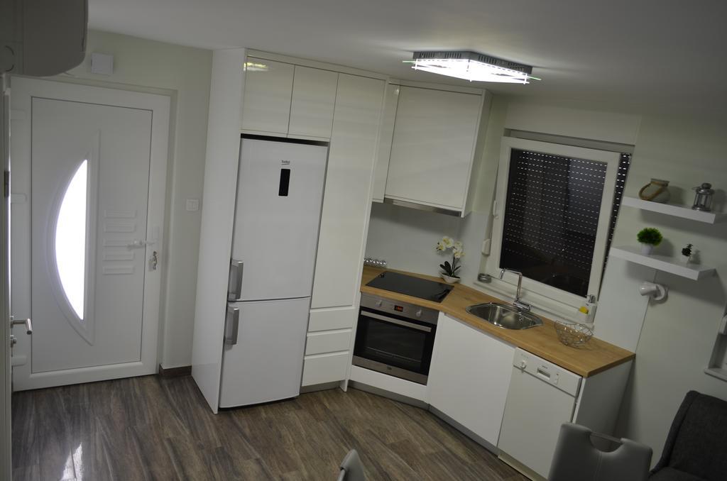 Apartment Ana Arbanasi Zadar Ngoại thất bức ảnh